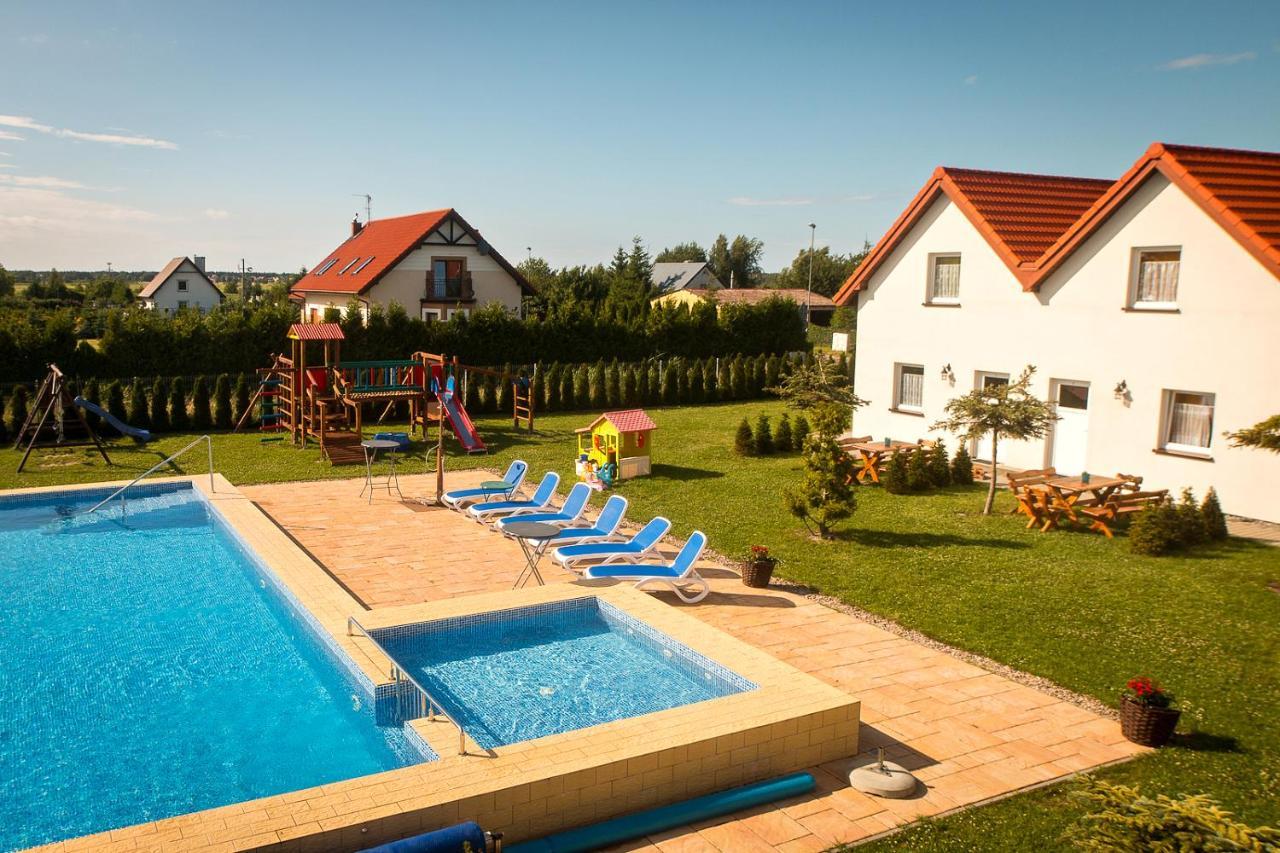 Aqua Fun Domki Z Basenem Ujście-Darłowskie Exteriér fotografie