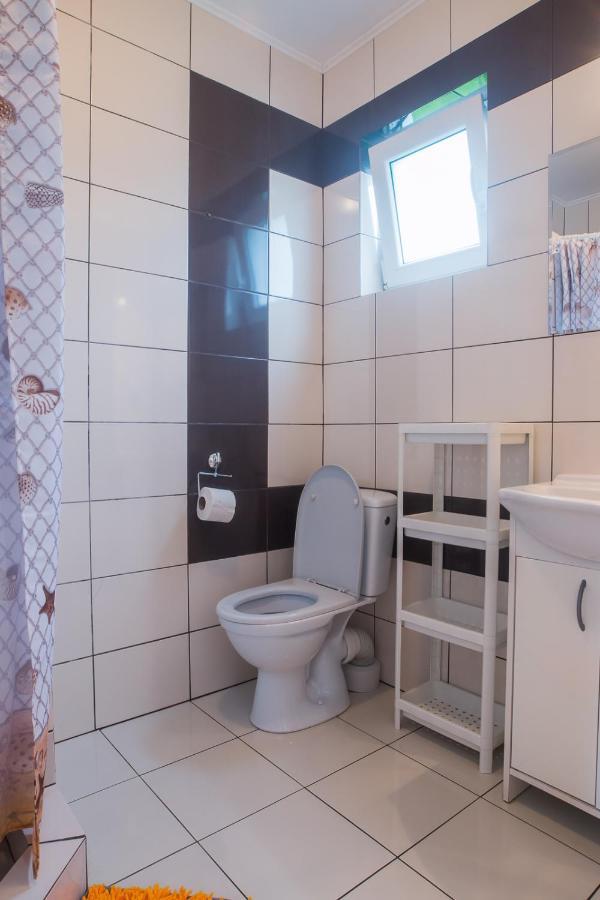 Aqua Fun Domki Z Basenem Ujście-Darłowskie Exteriér fotografie